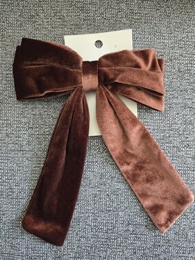 a new day Velvet Bow Hair Clip in Brown - New with Tags